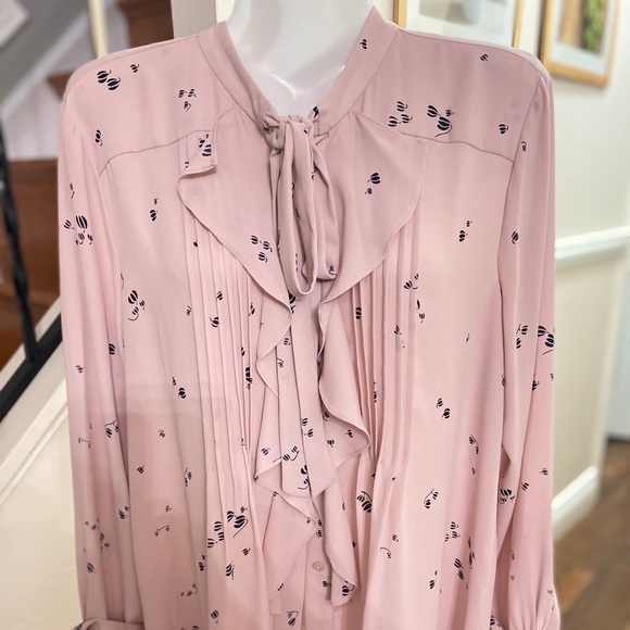 Ann Taylor ruffle floral blouse - Picture 2 of 4